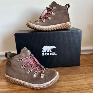 Sorel Kids Boy Girl Size 2 Out N About Conquest Suede Brown Winter Snow Boots